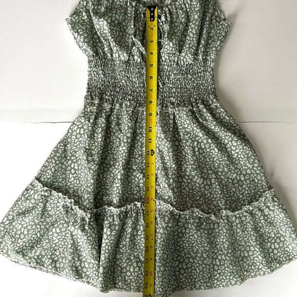 🌸Women’s Sage Green Sundress. Size: Small. - Picture 10 of 11